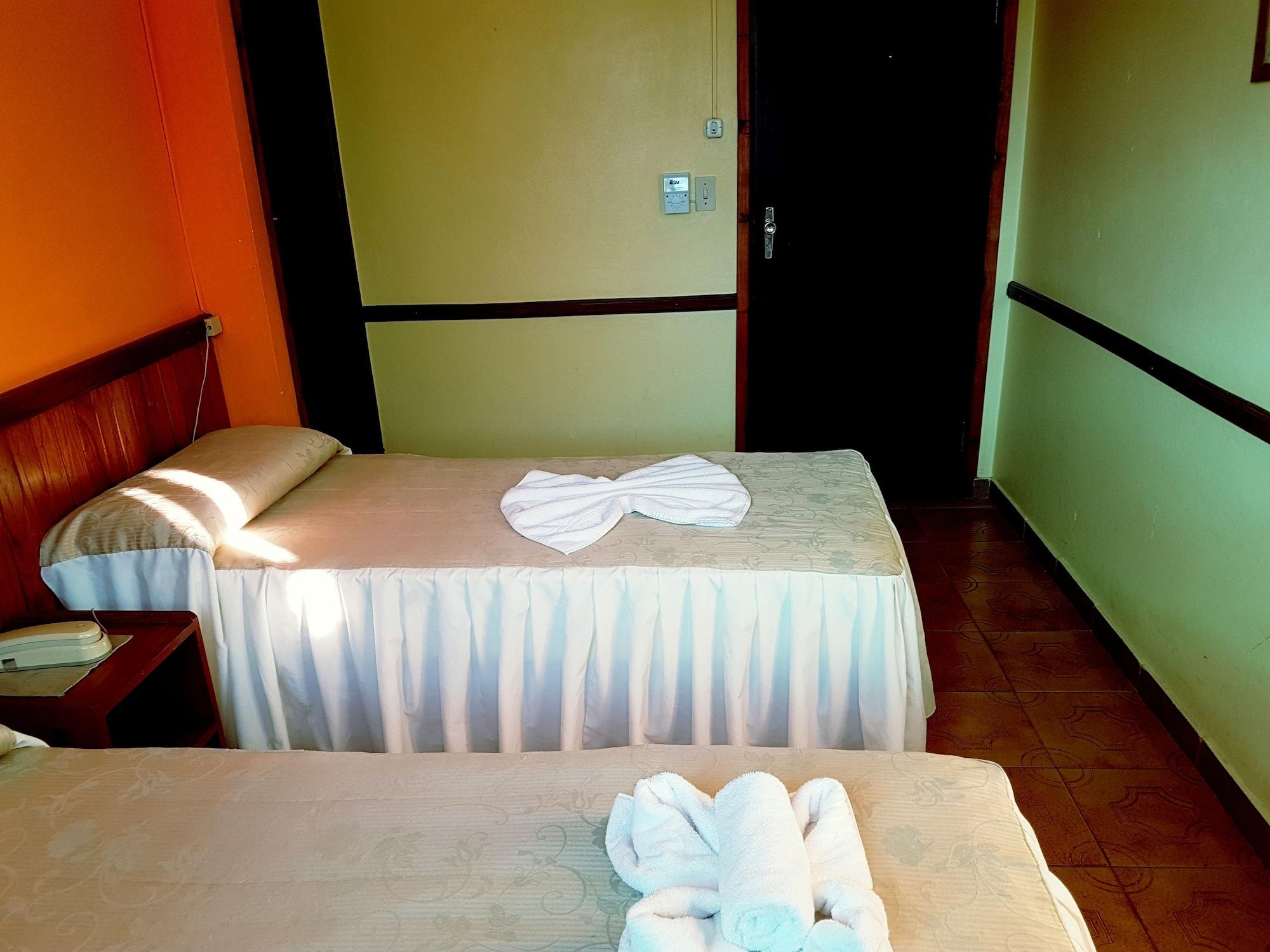 Hosteria Los Helechos Puerto Iguazu Ngoại thất bức ảnh