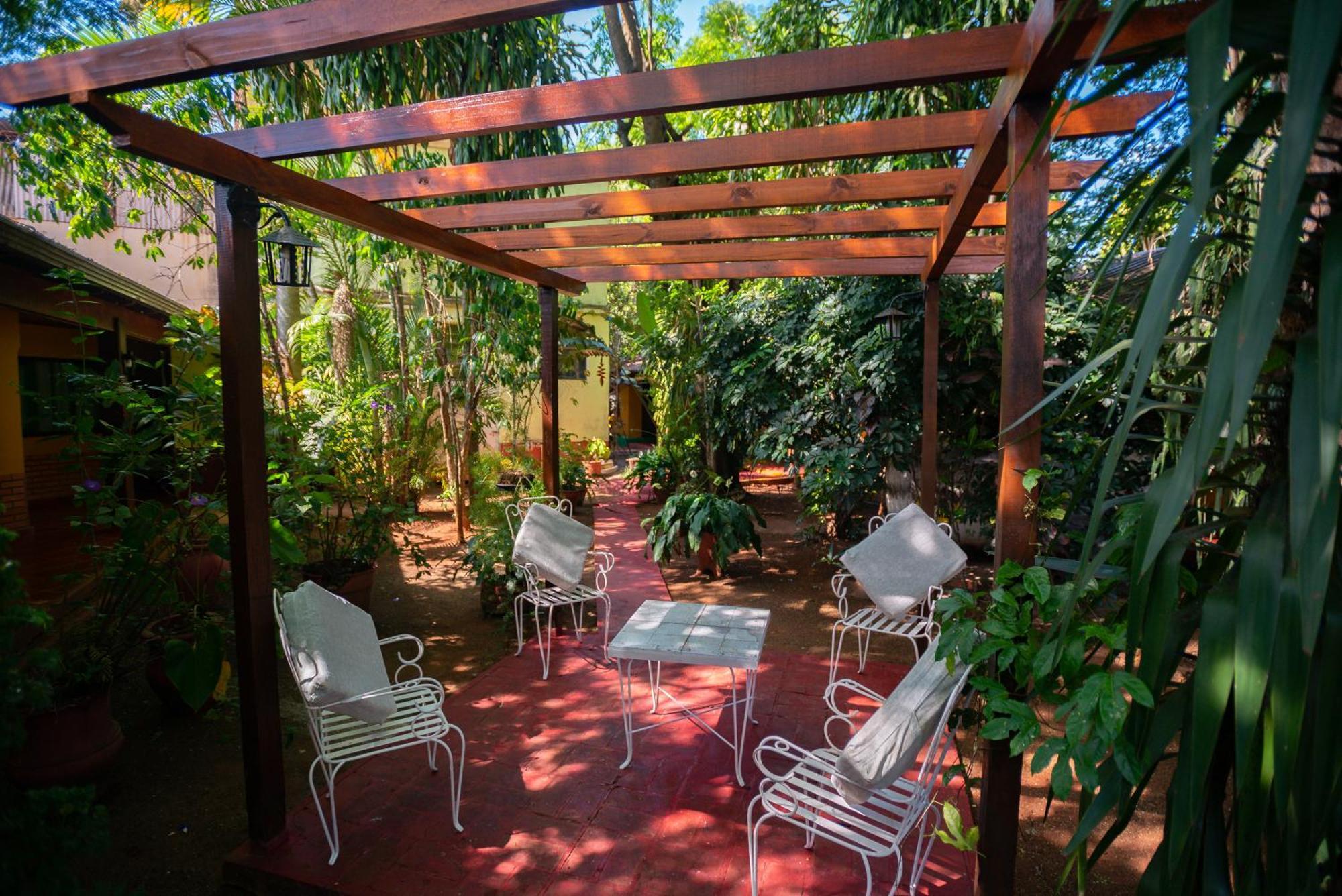 Hosteria Los Helechos Puerto Iguazu Ngoại thất bức ảnh